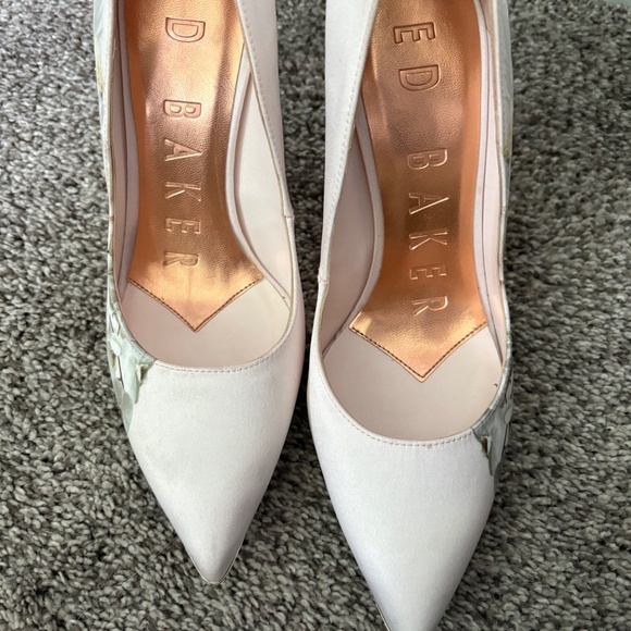 Ted Baker heels - Picture 9 of 9